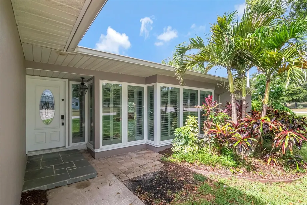1801 Oak Park Drive N Clearwater FL 33764