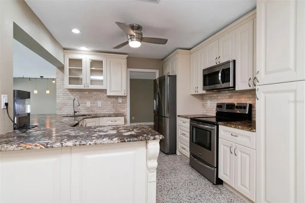 1801 Oak Park Drive N Clearwater FL 33764