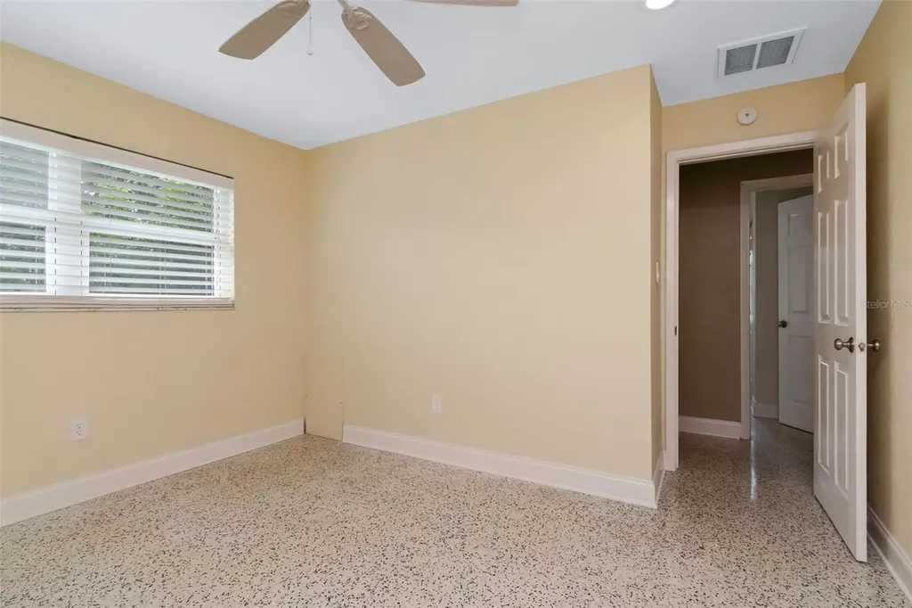 1801 Oak Park Drive N Clearwater FL 33764