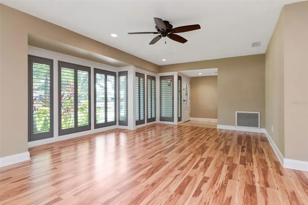 1801 Oak Park Drive N Clearwater FL 33764