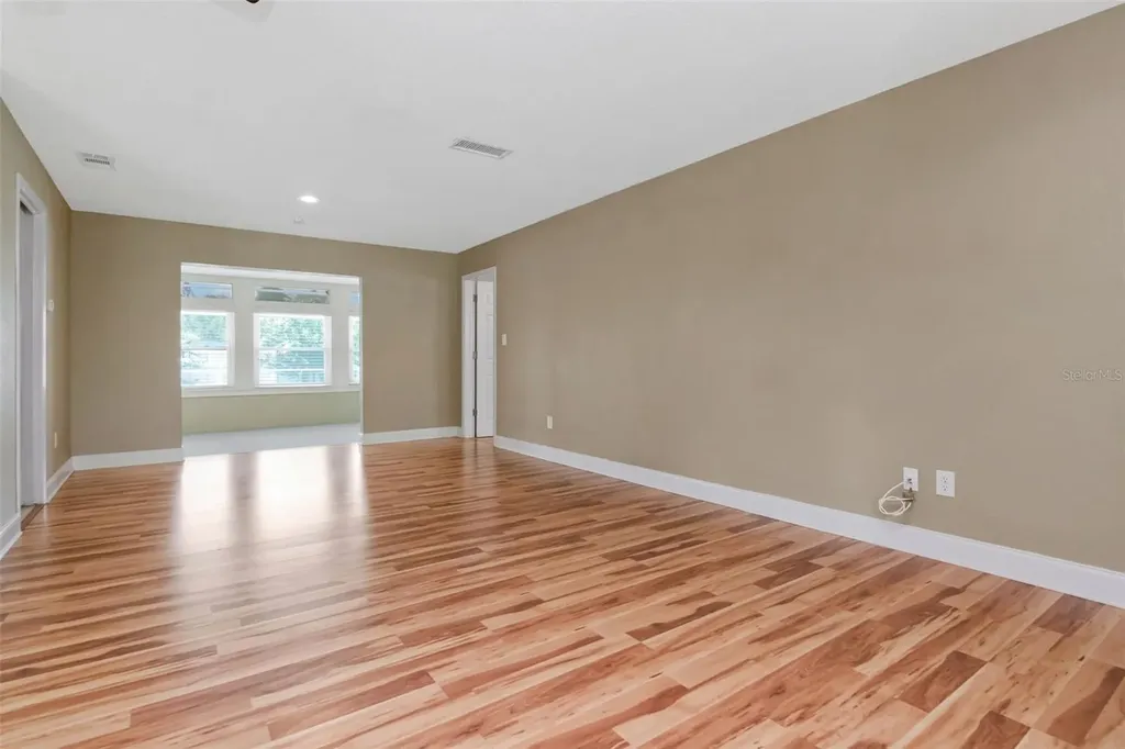 1801 Oak Park Drive N Clearwater FL 33764