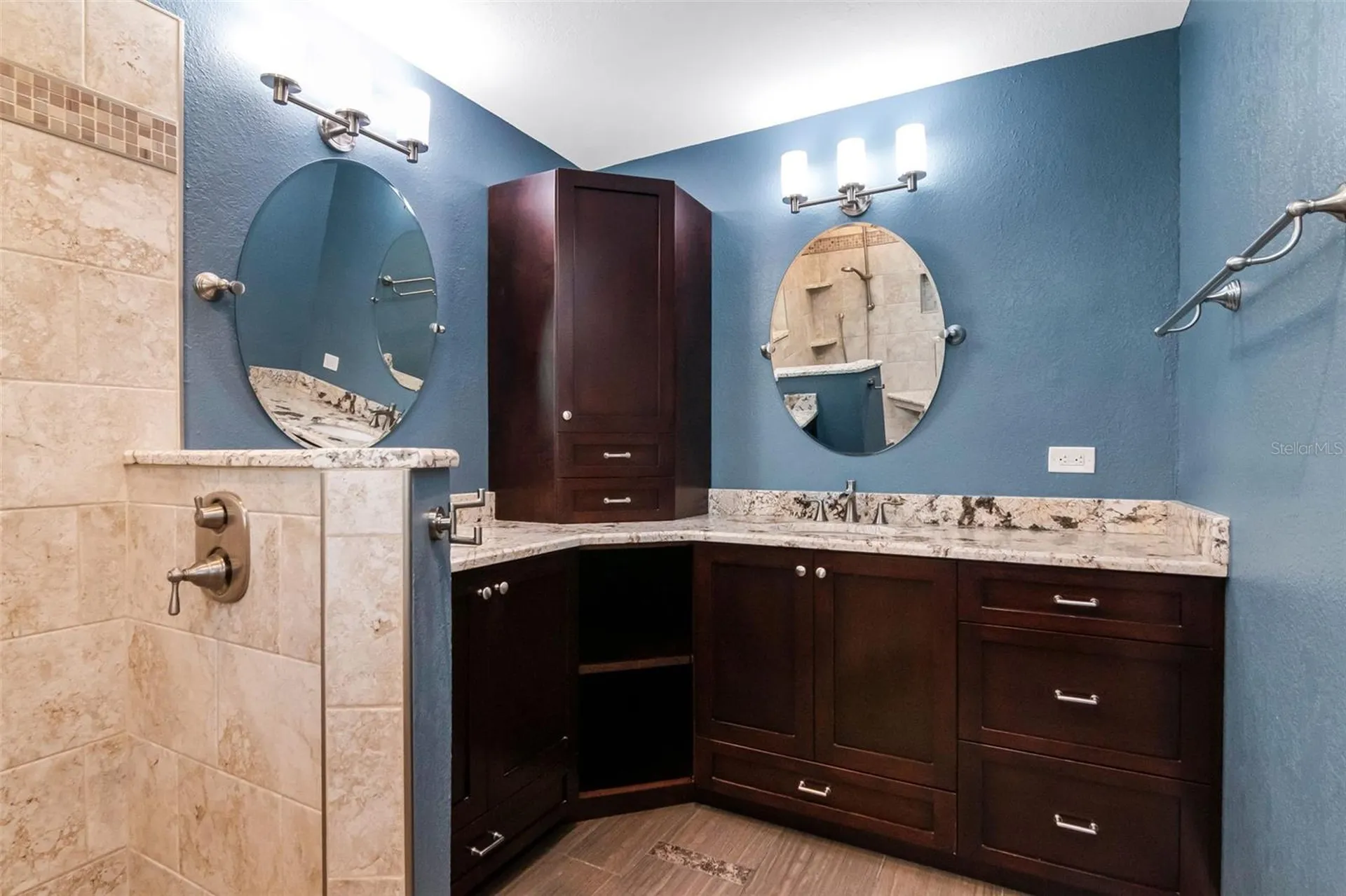1801 Oak Park Drive N Clearwater FL 33764