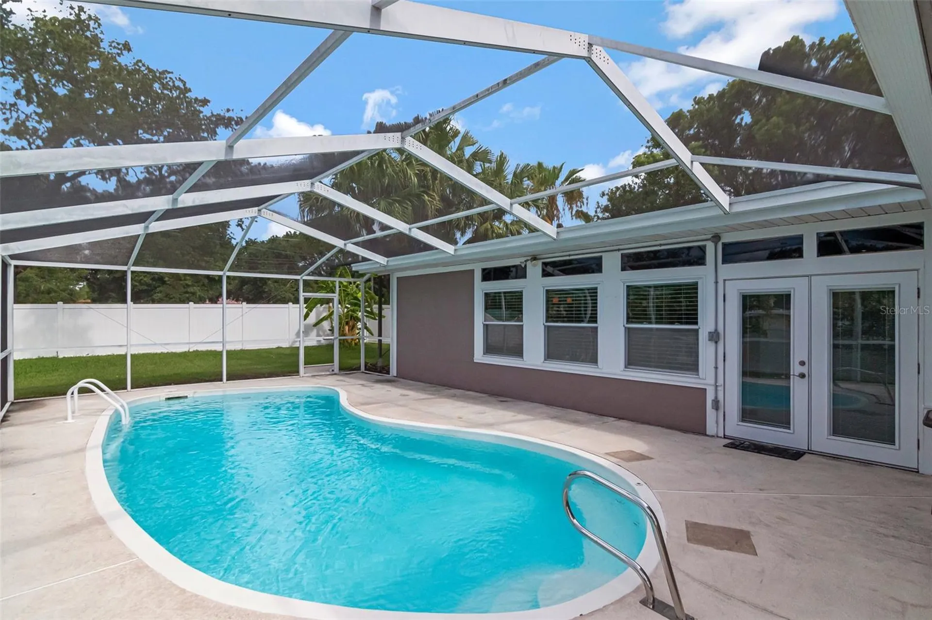 1801 Oak Park Drive N Clearwater FL 33764