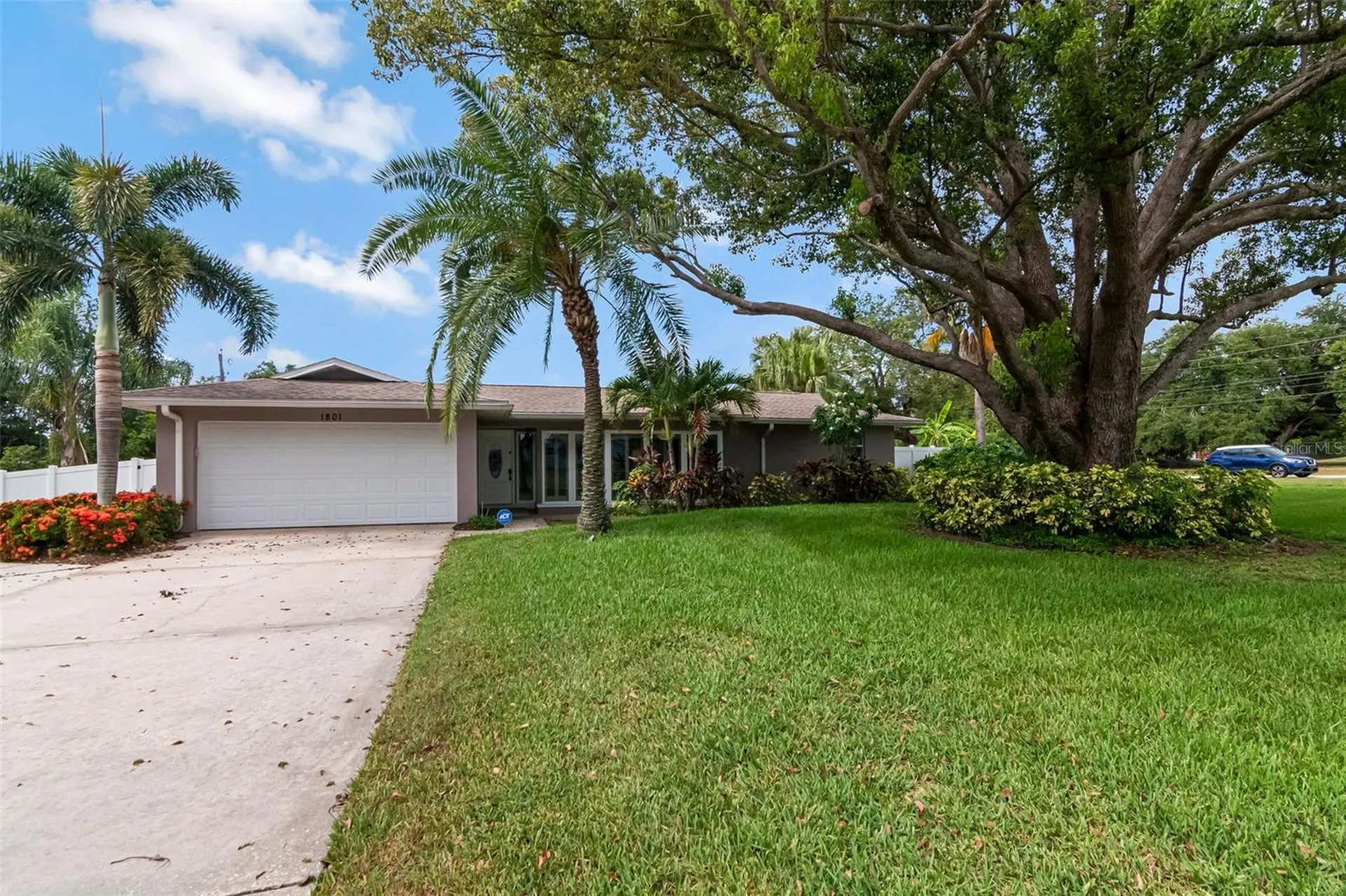 1801 Oak Park Drive N Clearwater FL 33764