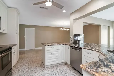 1801 Oak Park Drive N Clearwater FL 33764