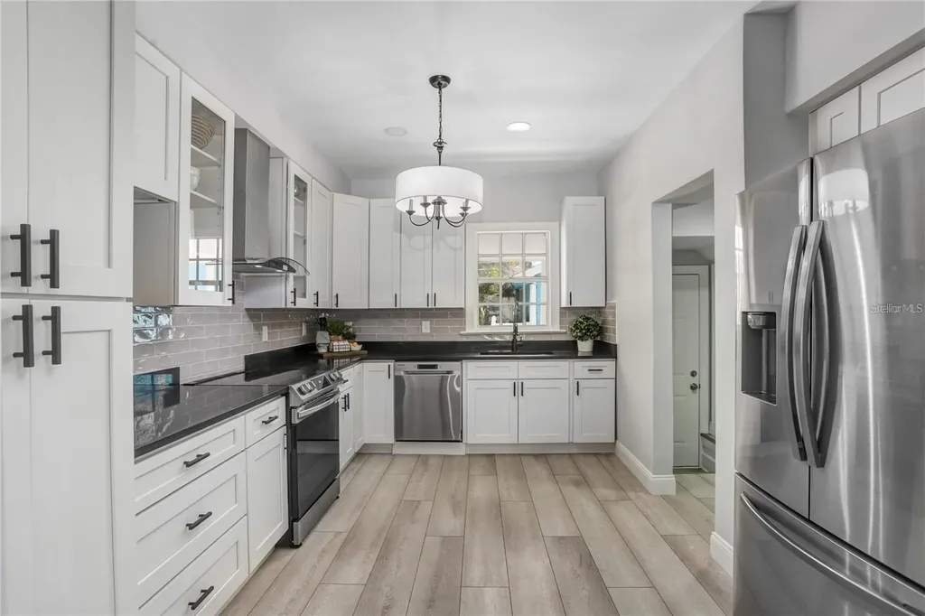 1960 Mckinley Street Clearwater FL 33765