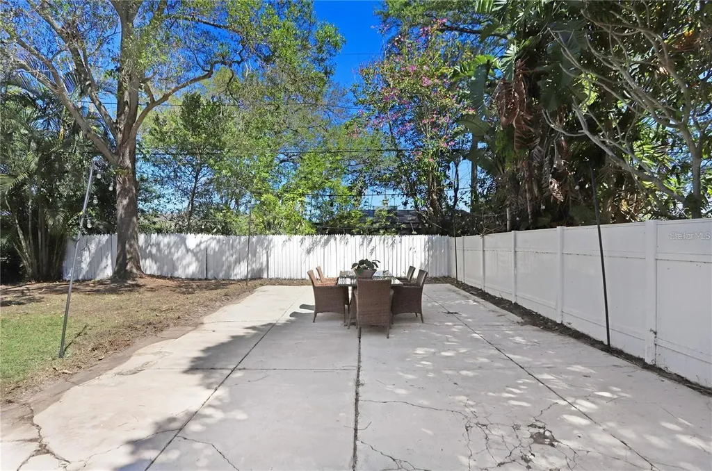 1960 Mckinley Street Clearwater FL 33765