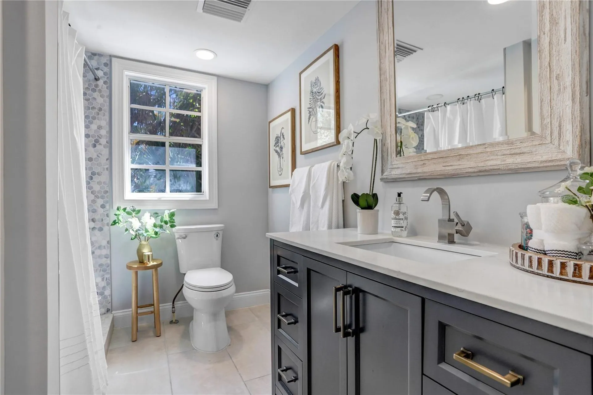 1960 Mckinley Street Clearwater FL 33765