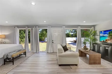 1960 Mckinley Street Clearwater FL 33765