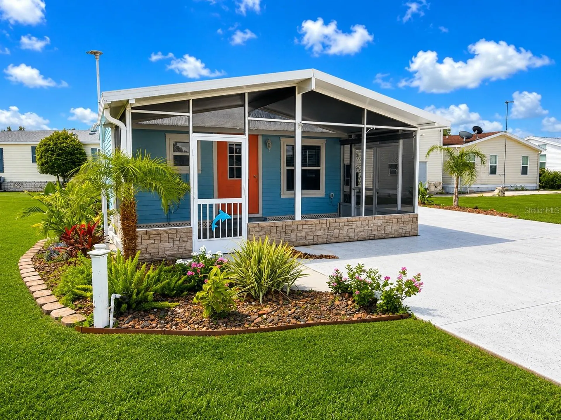 5245 Island View Circle N Polk City FL 33868