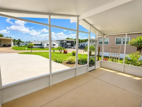 5245 Island View Circle N Polk City FL 33868