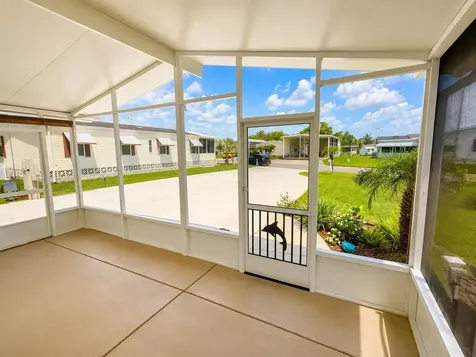 5245 Island View Circle N Polk City FL 33868