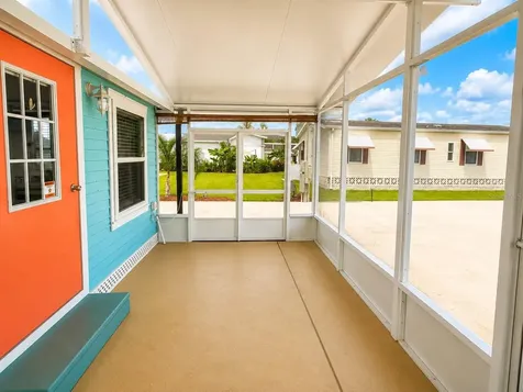5245 Island View Circle N Polk City FL 33868