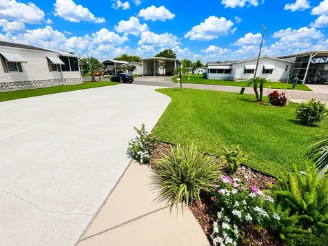 5245 Island View Circle N Polk City FL 33868