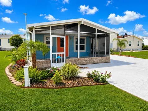 5245 Island View Circle N Polk City FL 33868