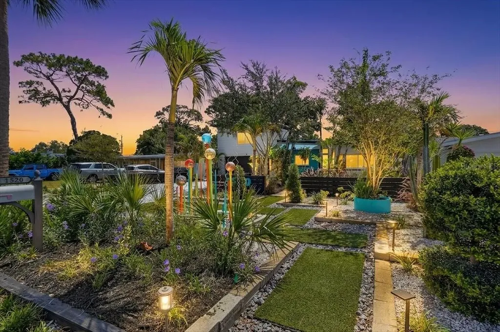 1520 60th Street S Gulfport FL 33707