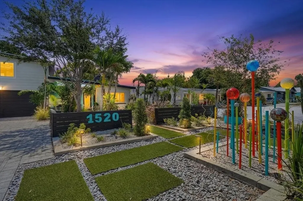 1520 60th Street S Gulfport FL 33707