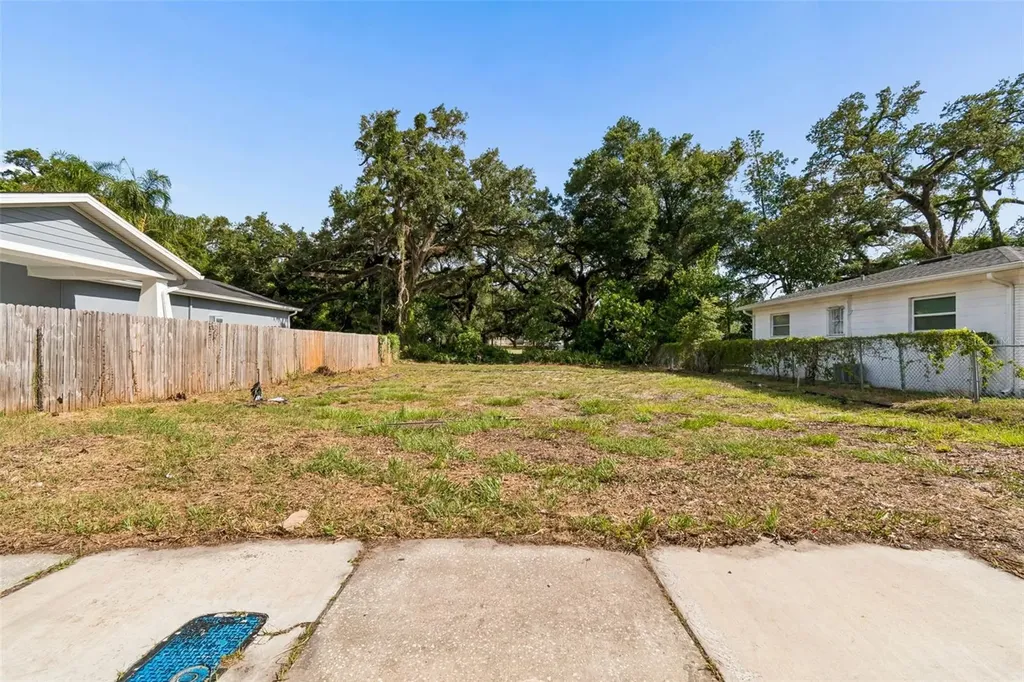 1207 E 24th Avenue Tampa FL 33605