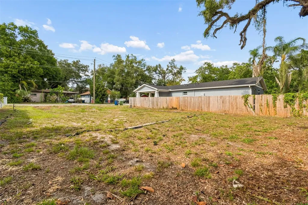 1207 E 24th Avenue Tampa FL 33605