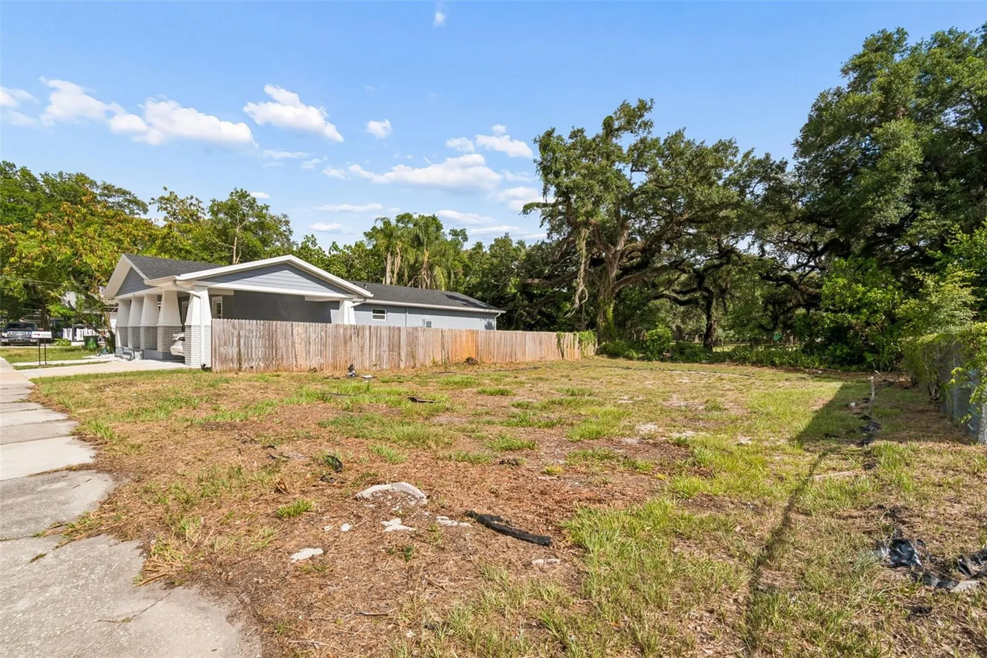 1207 E 24th Avenue Tampa FL 33605