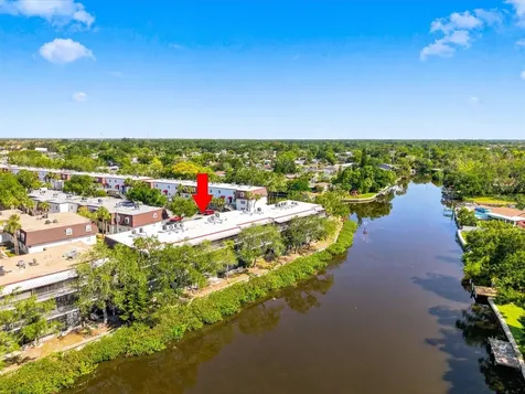 9009 Tudor Drive Tampa FL 33615