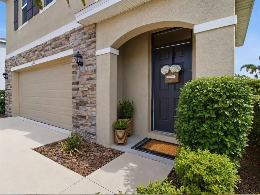 3262 Hilltop Circle Bradenton FL 34211