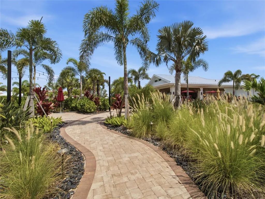 3262 Hilltop Circle Bradenton FL 34211