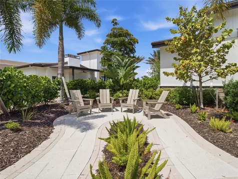 3262 Hilltop Circle Bradenton FL 34211