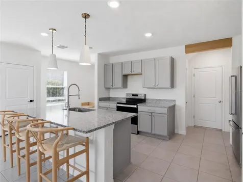 3262 Hilltop Circle Bradenton FL 34211
