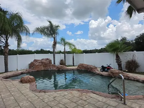 2215 Kingscrest Circle Apopka FL 32712