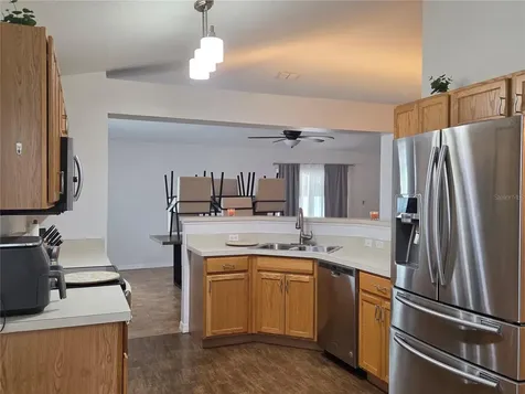 2215 Kingscrest Circle Apopka FL 32712