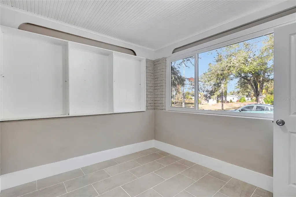 703 16th Avenue NW Largo FL 33770