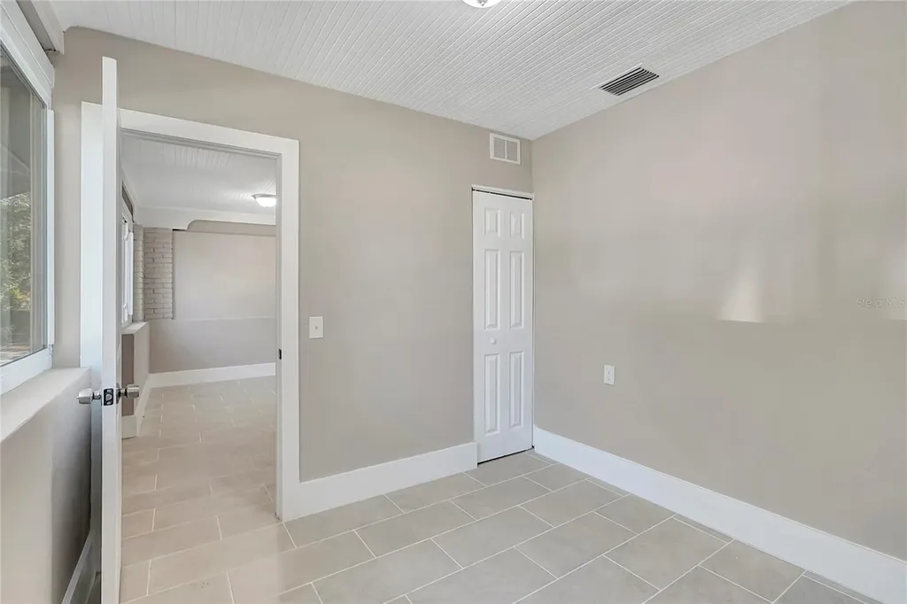 703 16th Avenue NW Largo FL 33770