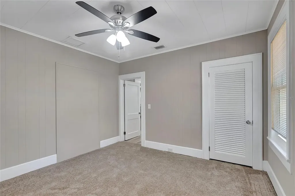 703 16th Avenue NW Largo FL 33770