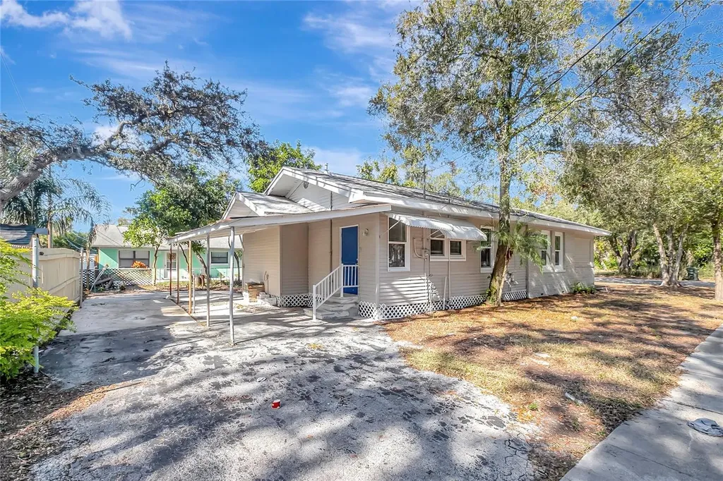 703 16th Avenue NW Largo FL 33770