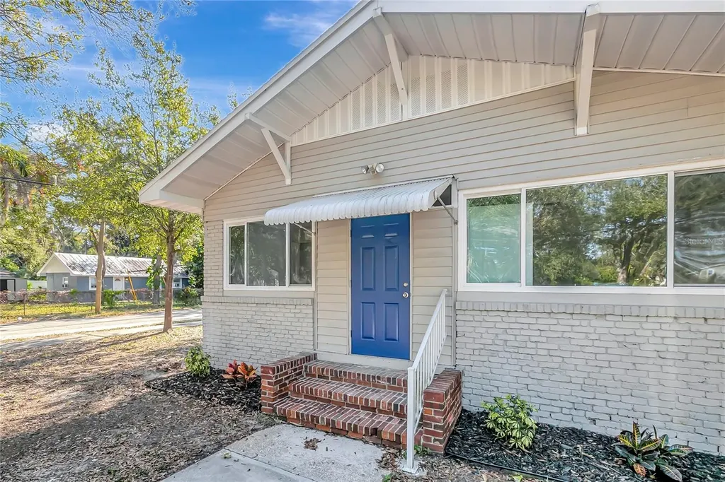 703 16th Avenue NW Largo FL 33770