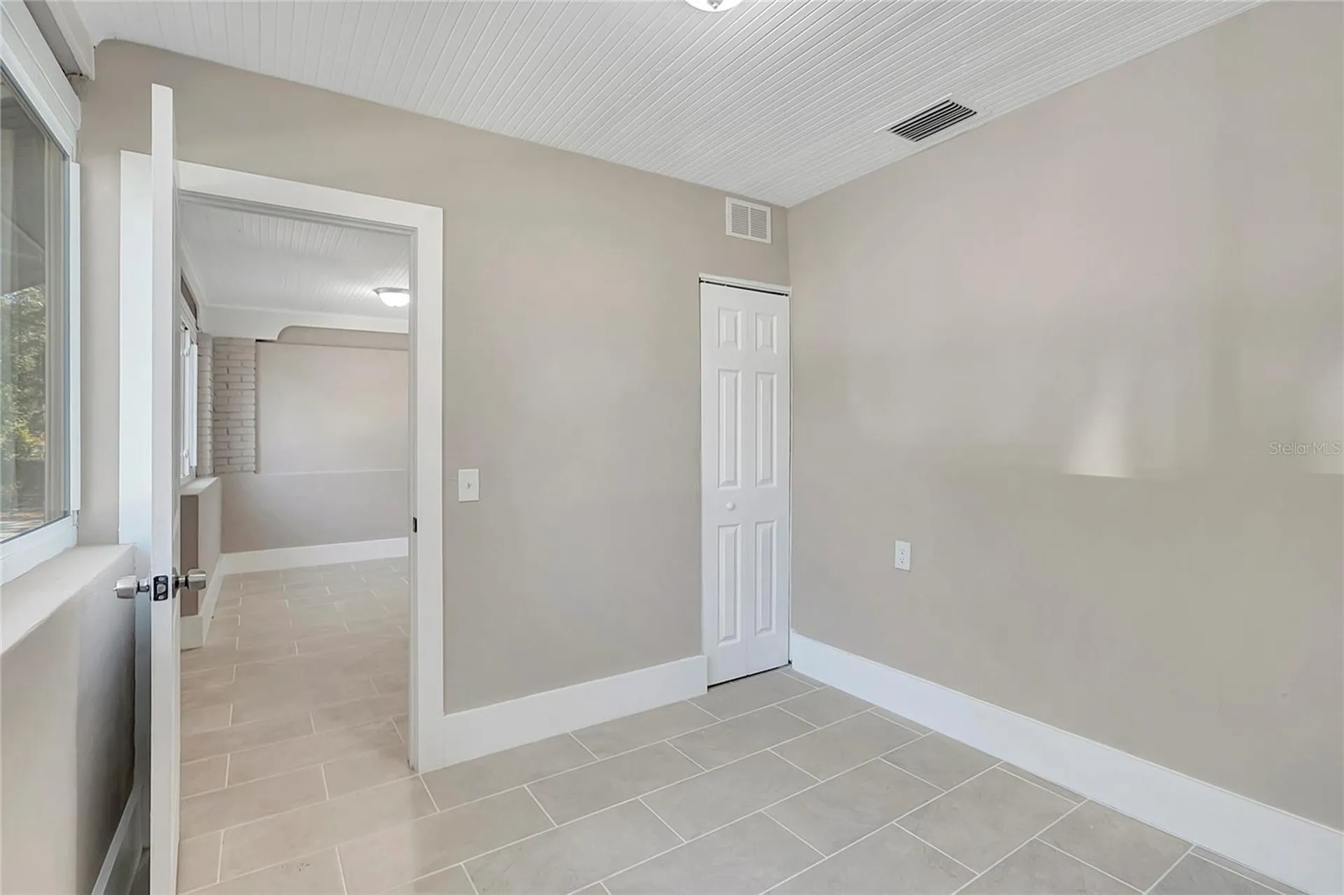 703 16th Avenue NW Largo FL 33770
