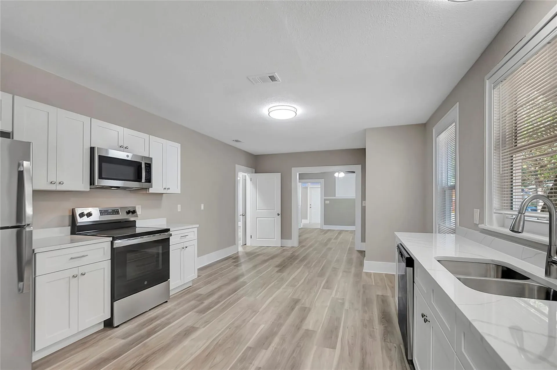 703 16th Avenue NW Largo FL 33770