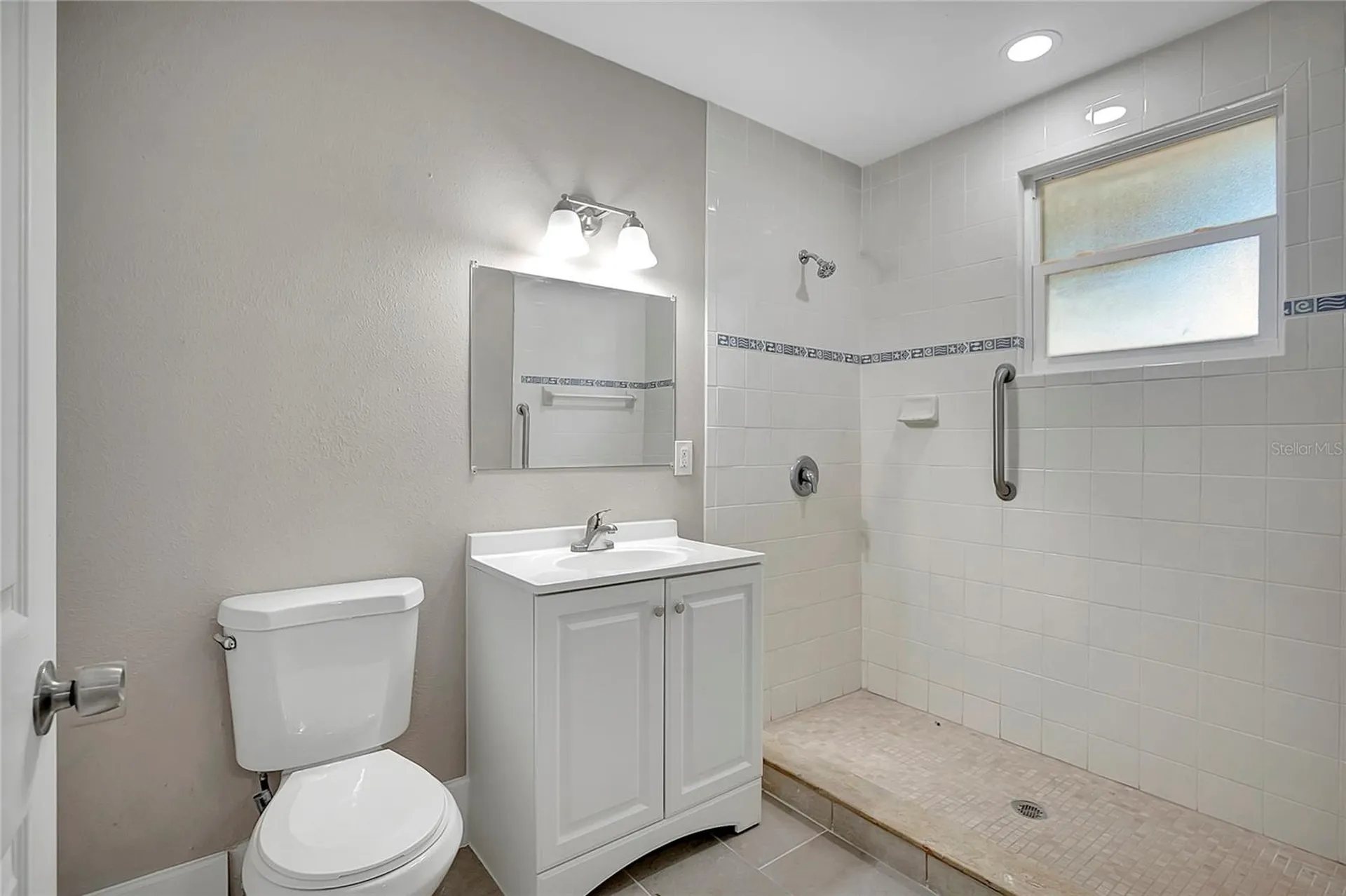 703 16th Avenue NW Largo FL 33770
