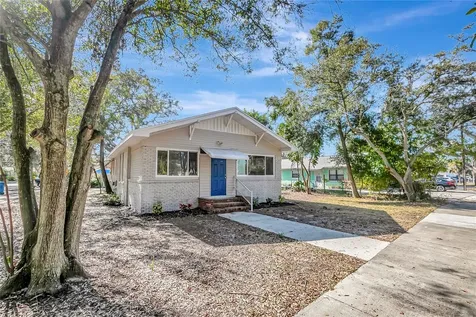 703 16th Avenue NW Largo FL 33770