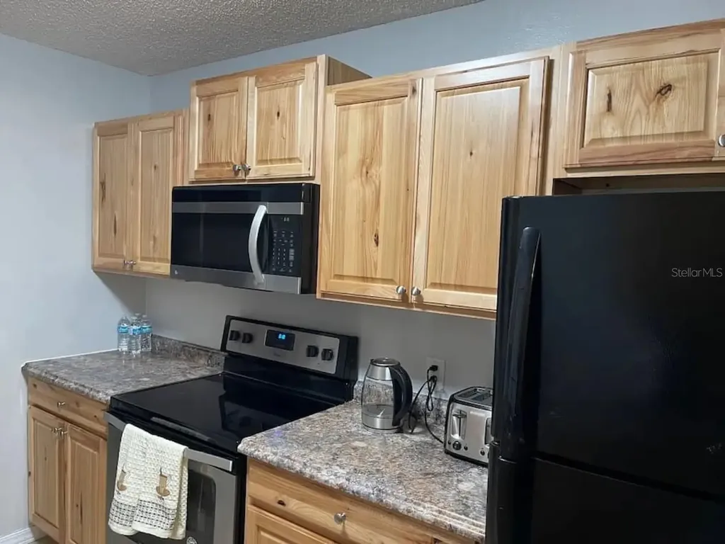 23084 NW 184 Road High Springs FL 32643