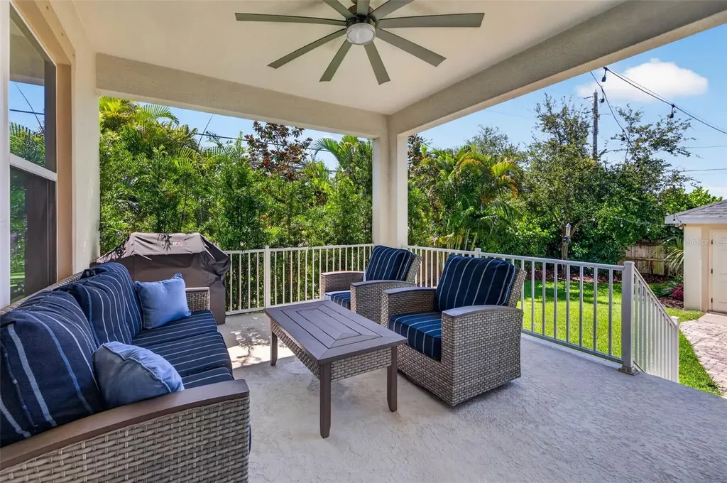 293 18th Avenue S St Petersburg FL 33705