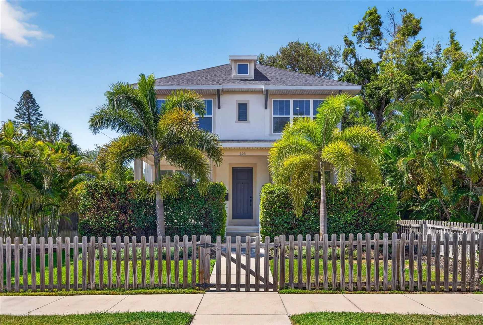 293 18th Avenue S St Petersburg FL 33705