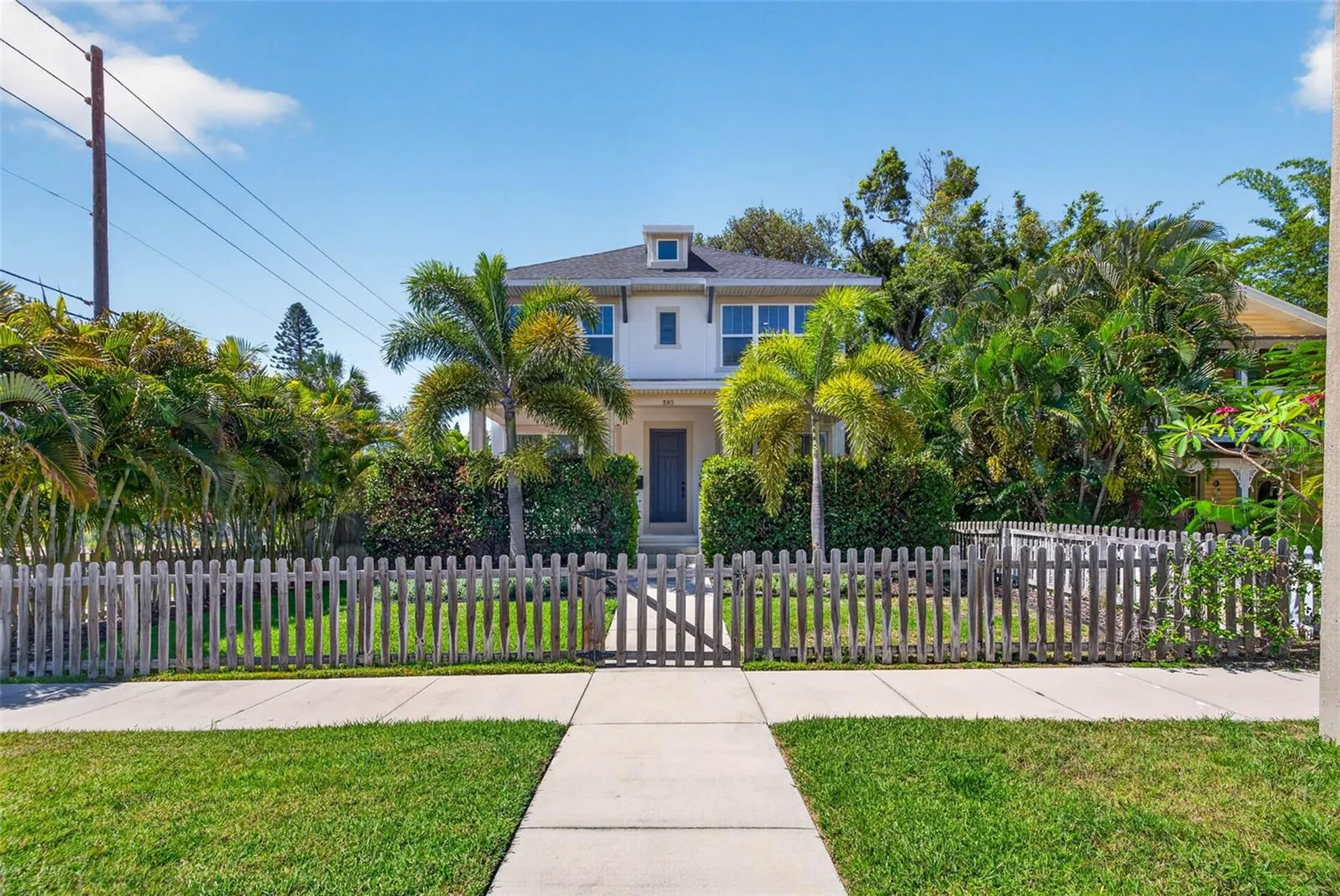 293 18th Avenue S St Petersburg FL 33705
