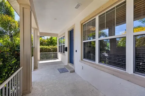 293 18th Avenue S St Petersburg FL 33705
