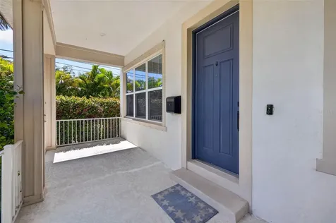293 18th Avenue S St Petersburg FL 33705