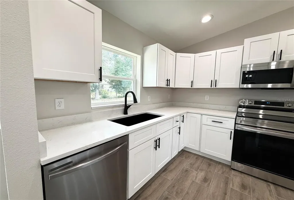5687 NW 57th Street Ocala FL 34482