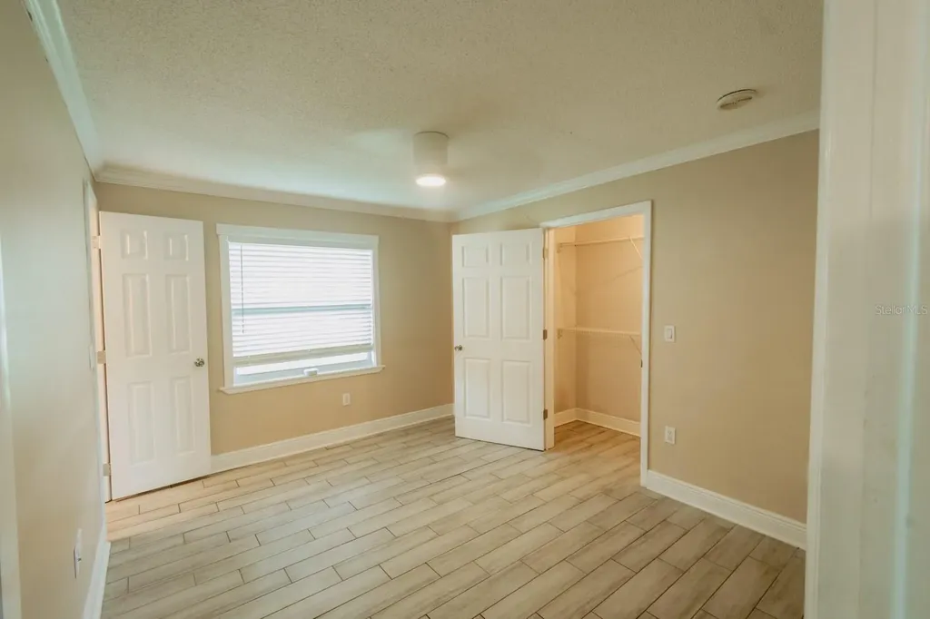 2040 Woodbriar Loop S Lakeland FL 33813