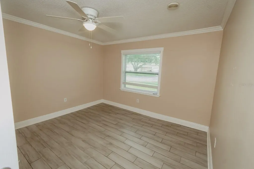 2040 Woodbriar Loop S Lakeland FL 33813