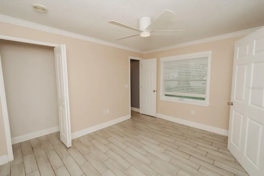 2040 Woodbriar Loop S Lakeland FL 33813
